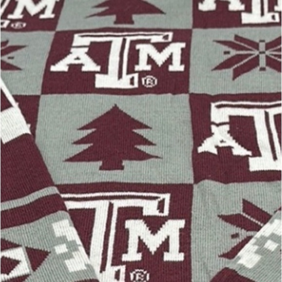 Texas A&M University Christmas sweater Size L - Picture 1 of 4